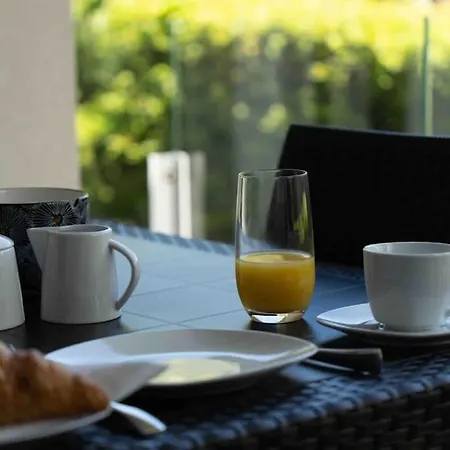 Stylish 1bdr W/huge Balcony/shared Roof Pool * Κάννες